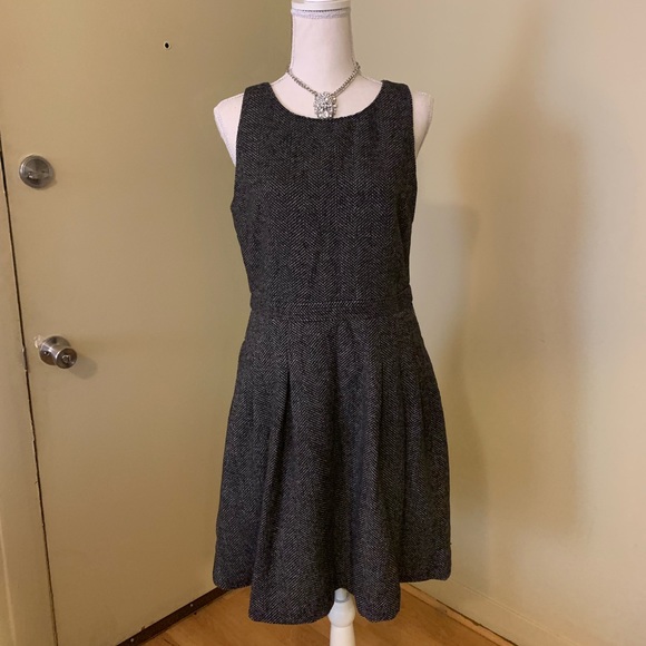 BANANA REPUBLIC Herringbone Tweed A-line Dress - Picture 2 of 6
